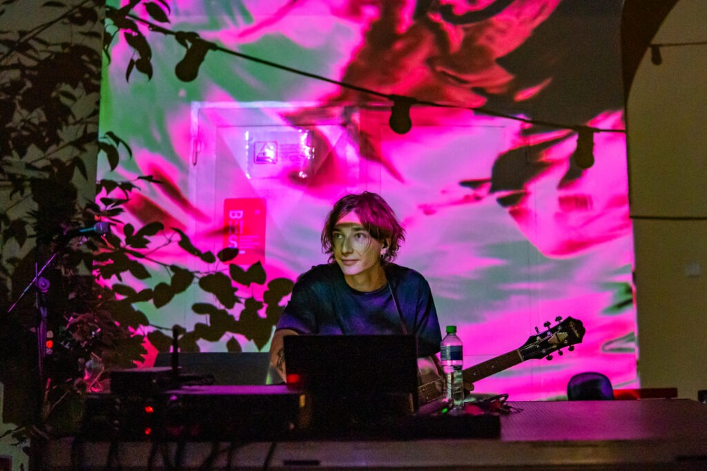 Pancage, experimentálny DIY one-man band Patrika Cingeľa