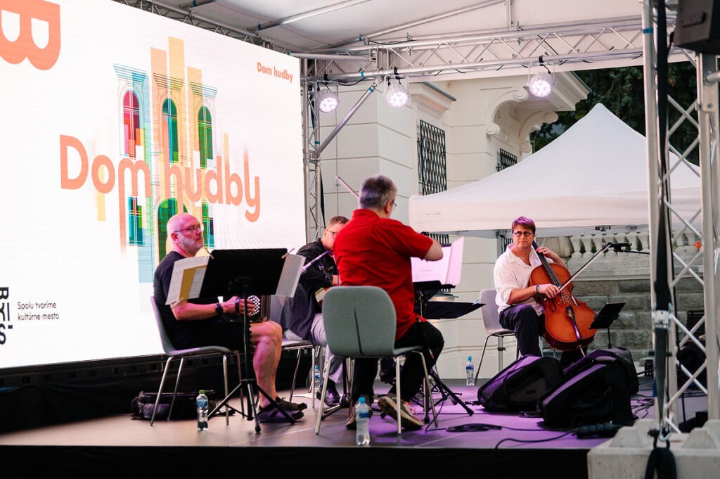 Maison de la Musique, Milonga pour trois concerts / Convergence, musiciens - J. Lupták et autres