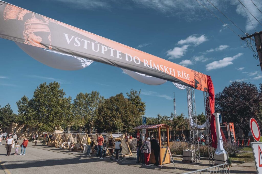 Brána, vstúpte do Rímskej ríše